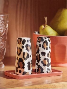 Anthropologie Leopard Stoneware Salt and Pepper With Tray Set